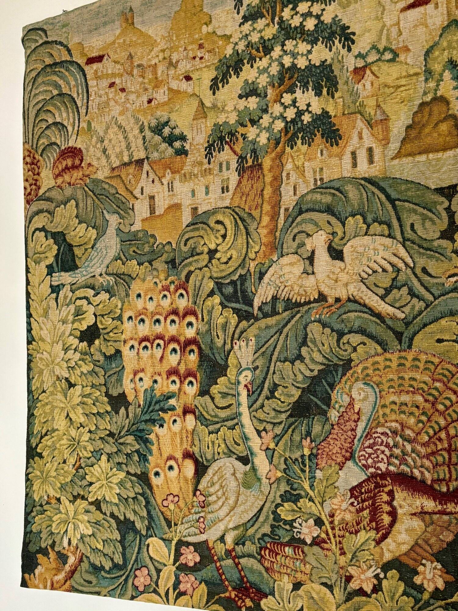 Aubusson tapestry from the Robert Four factory in wool and linen after "The Bestiary"