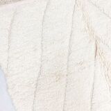 Moroccan Berber carpet Beni Ouarain with engraved diamonds in the weft 2.30x1.53m