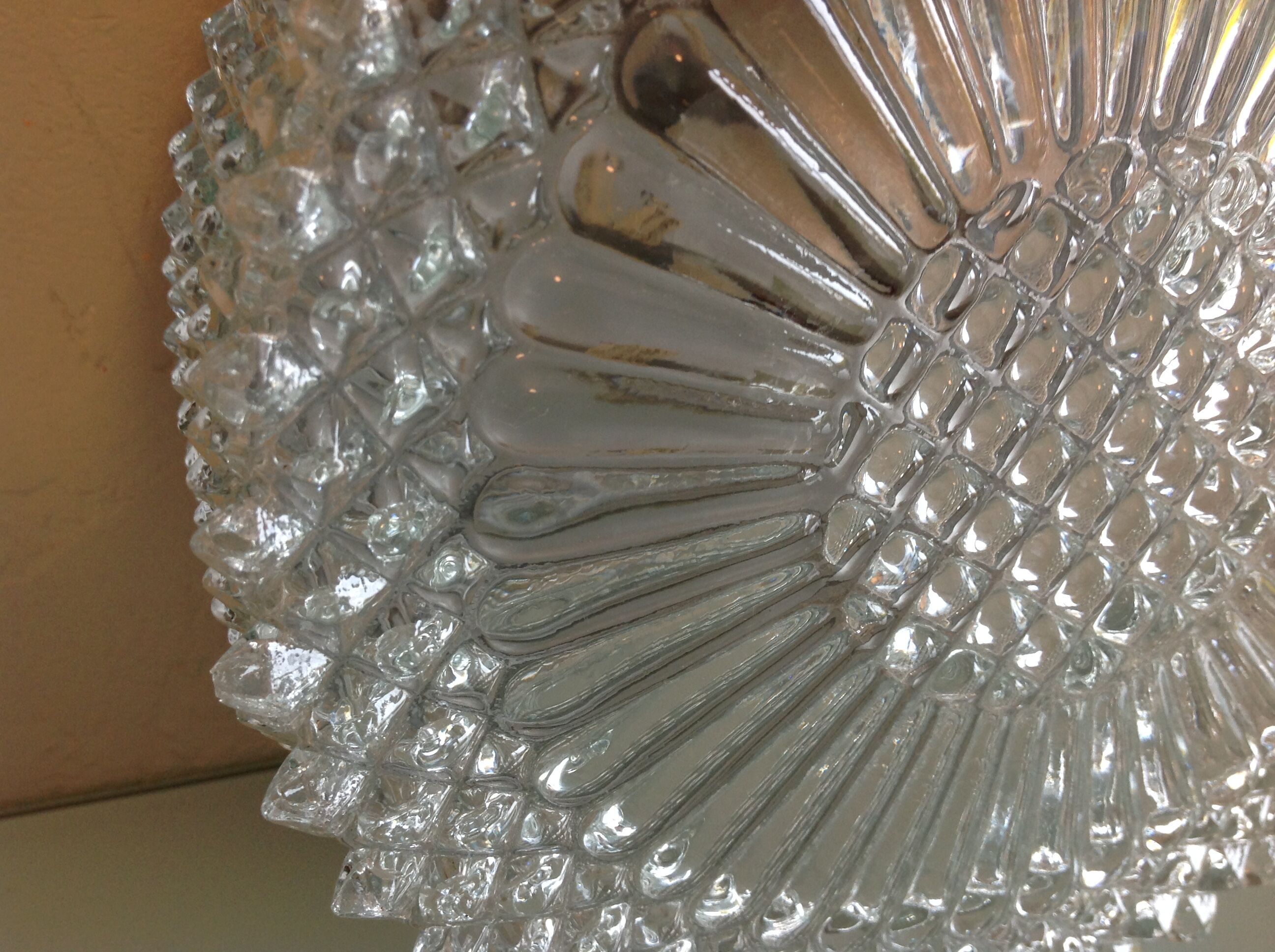 Plafonnier rond pointes de diamant / vintage années 60-70