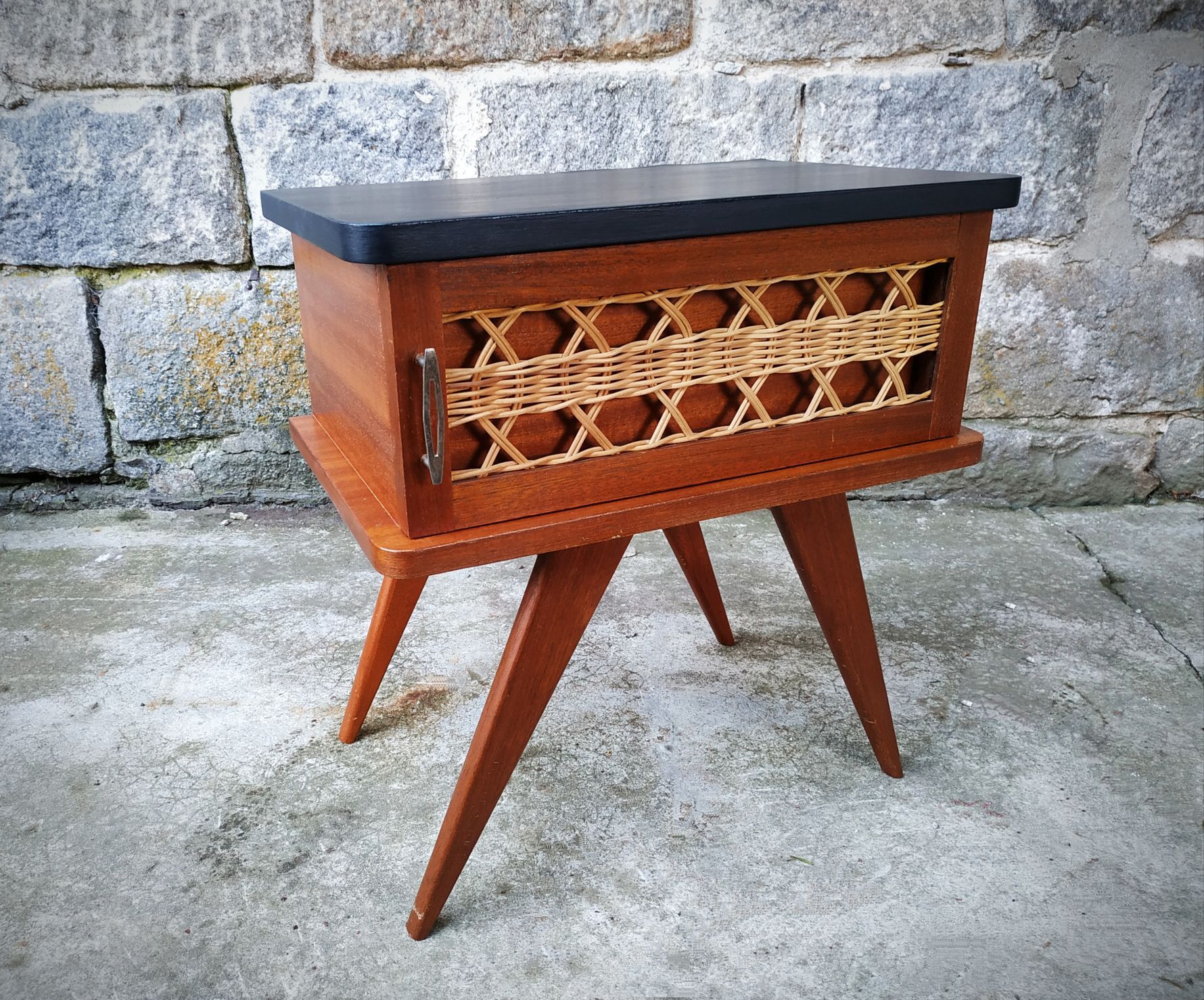 Bedside table wood and braided rattan