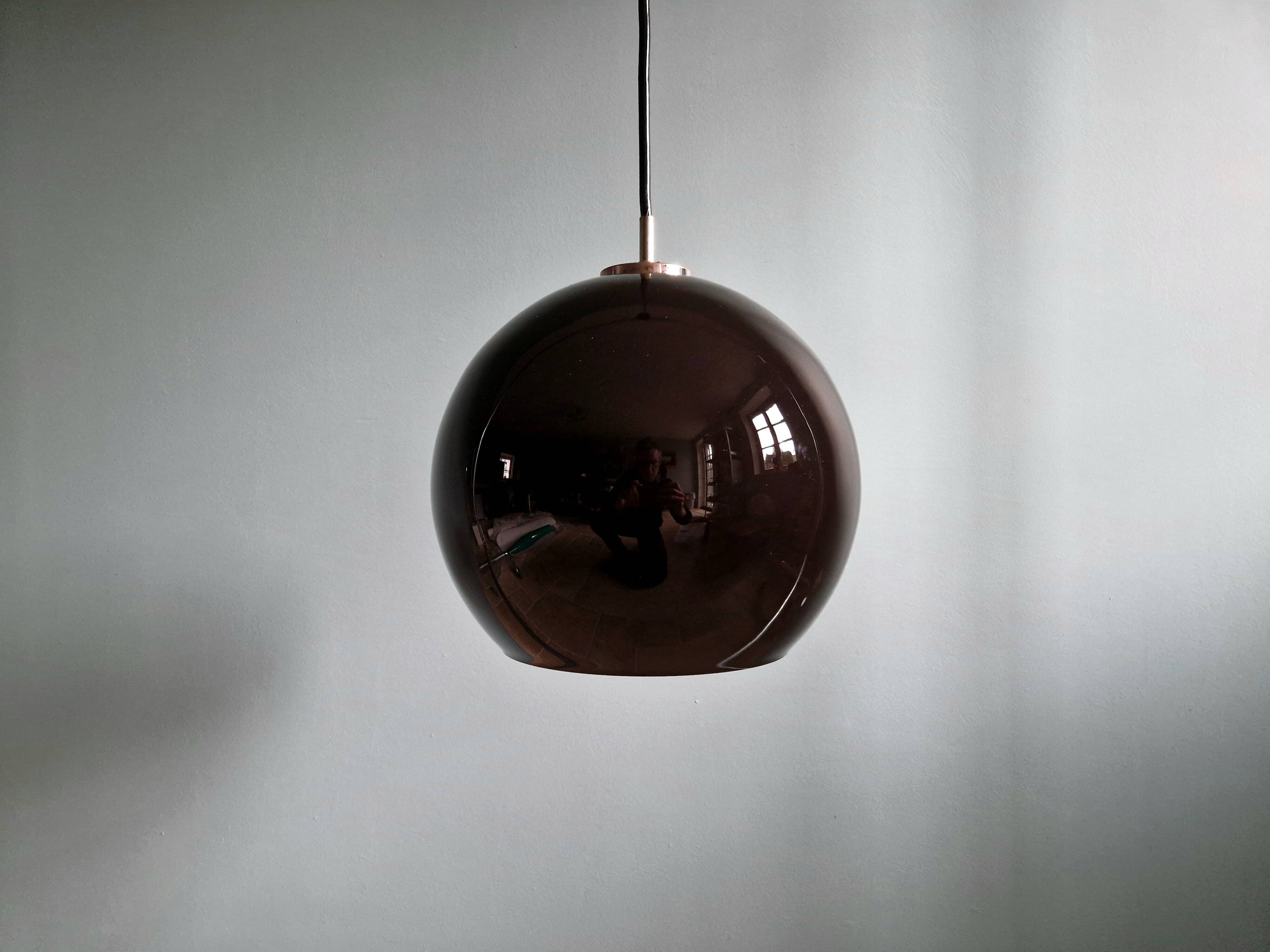 Suspension in speckled black opaline, Peill & Putzler, 1970s