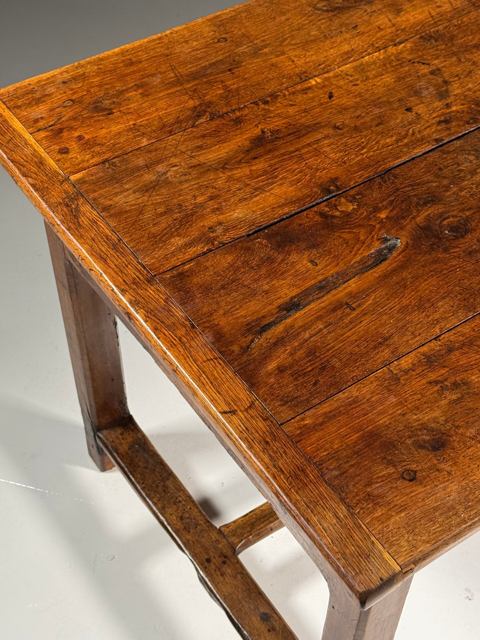 Table à manger française 197 cm