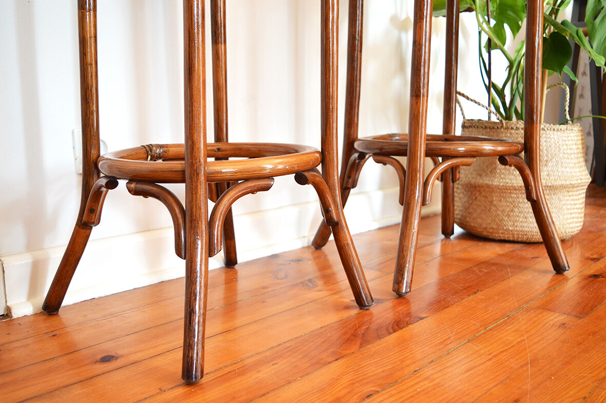 Tabouret haut avec dossier rotin