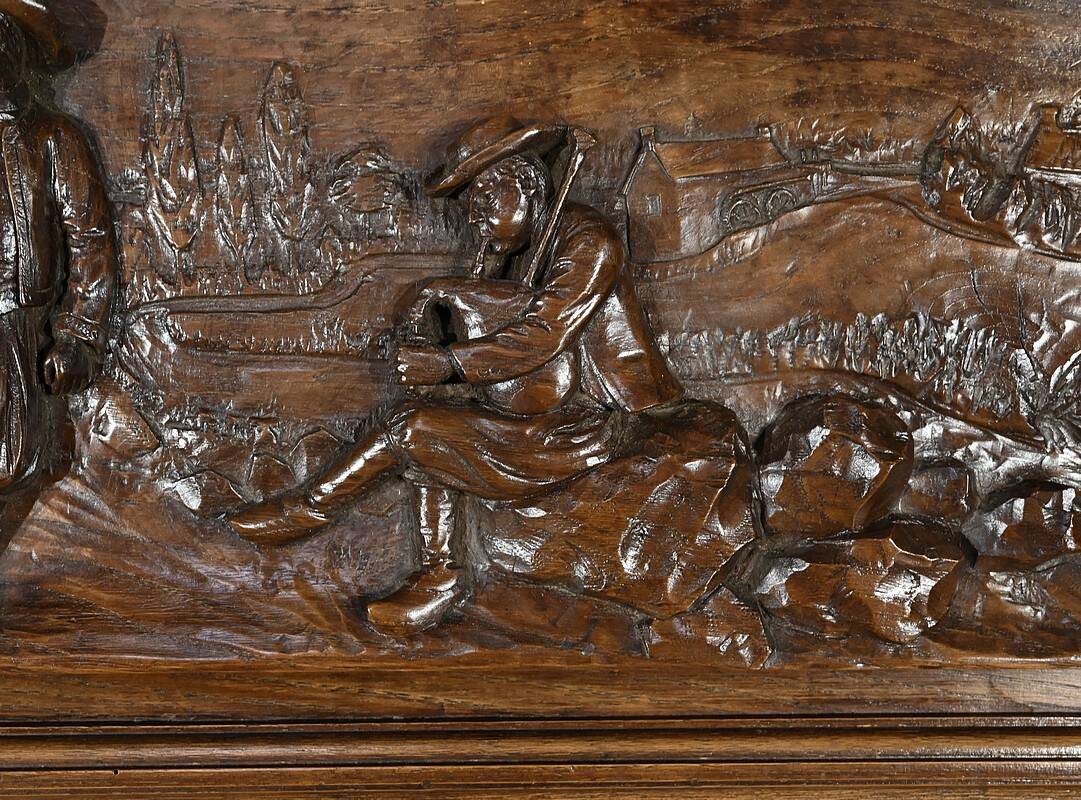 Important Regional Oak Mirror – Early 20th Century