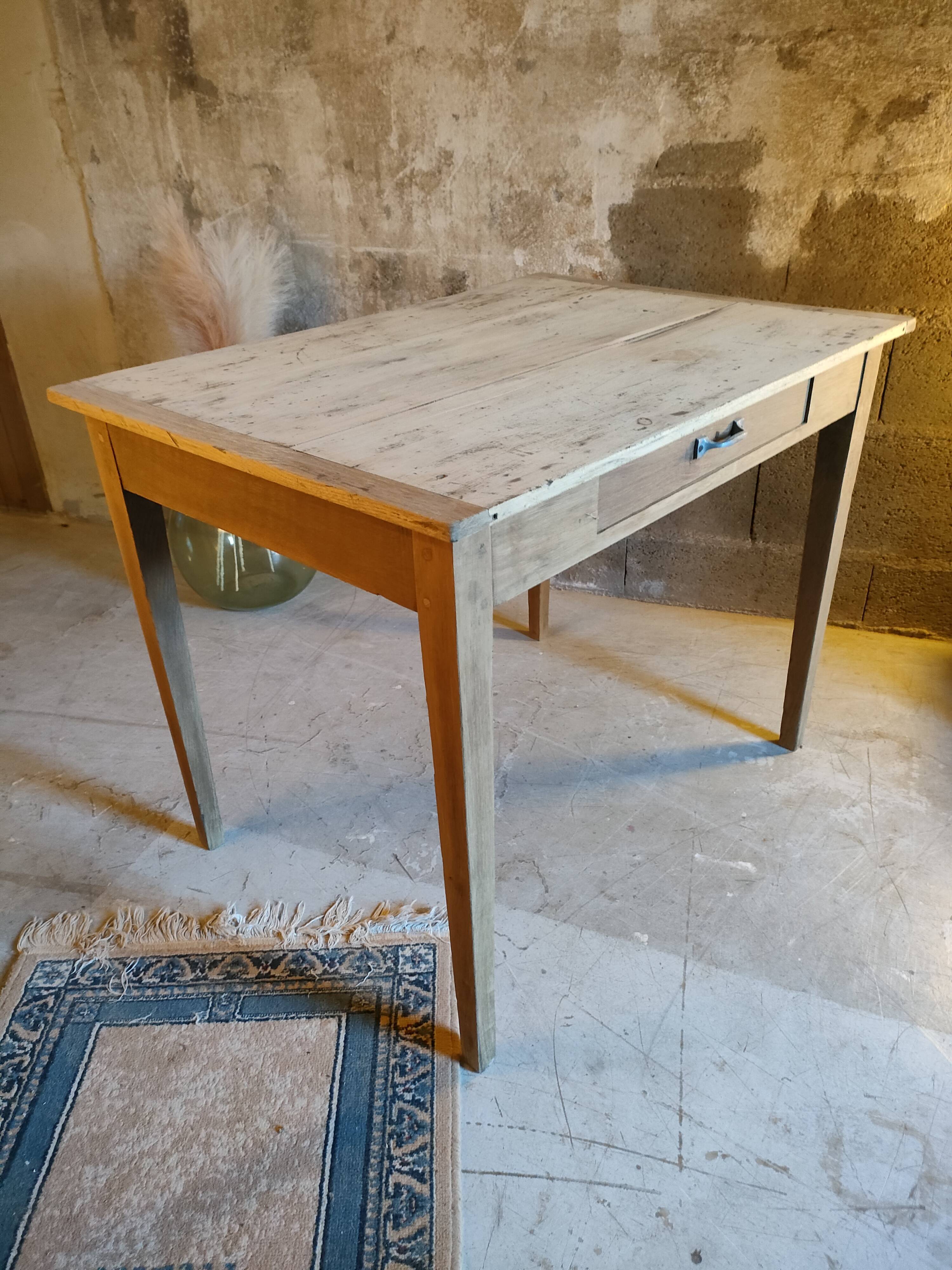 Farmhouse table