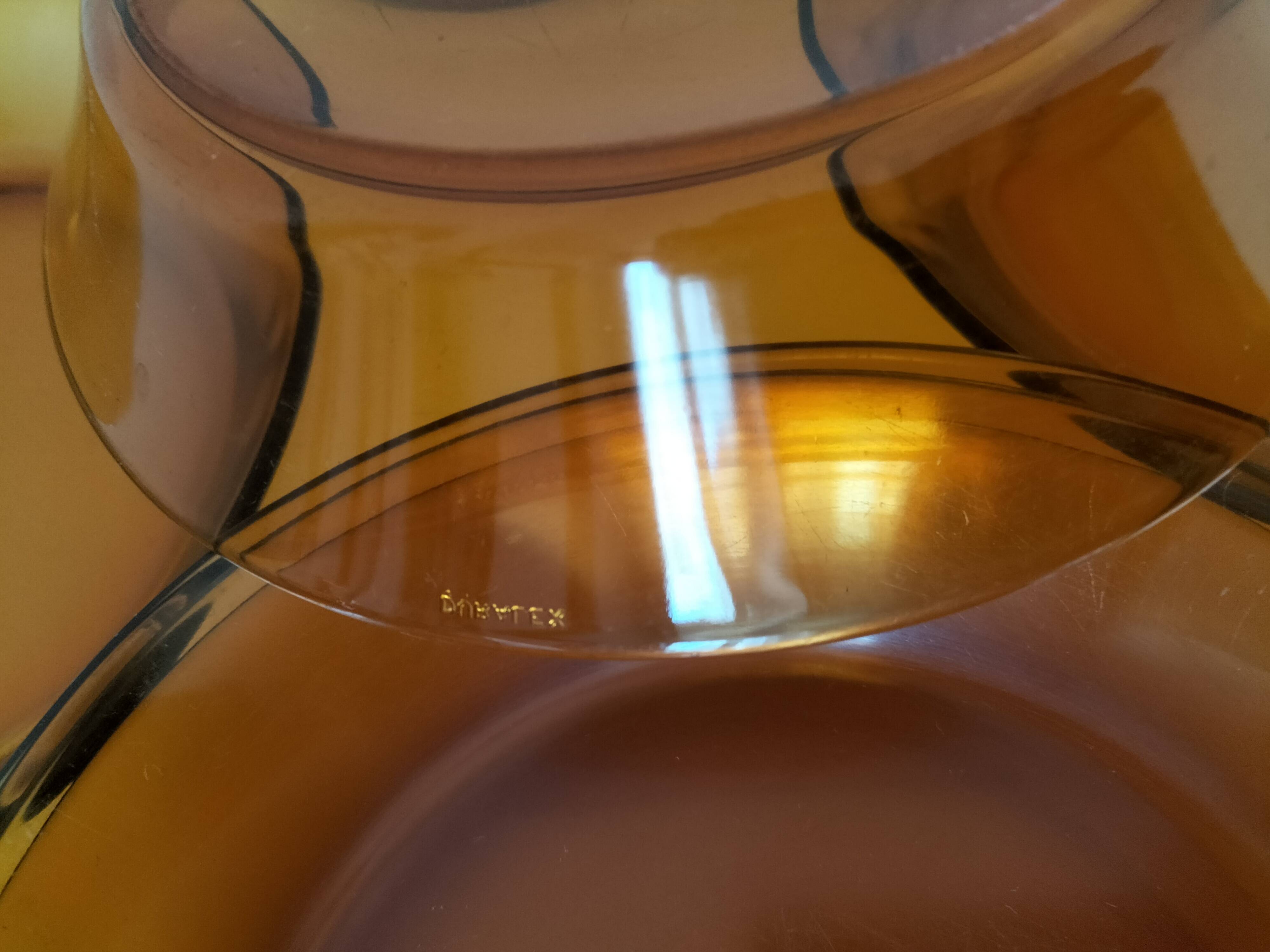 7 deep plates Duralex amber glass