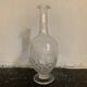 Carafe en verre ciselé ancien