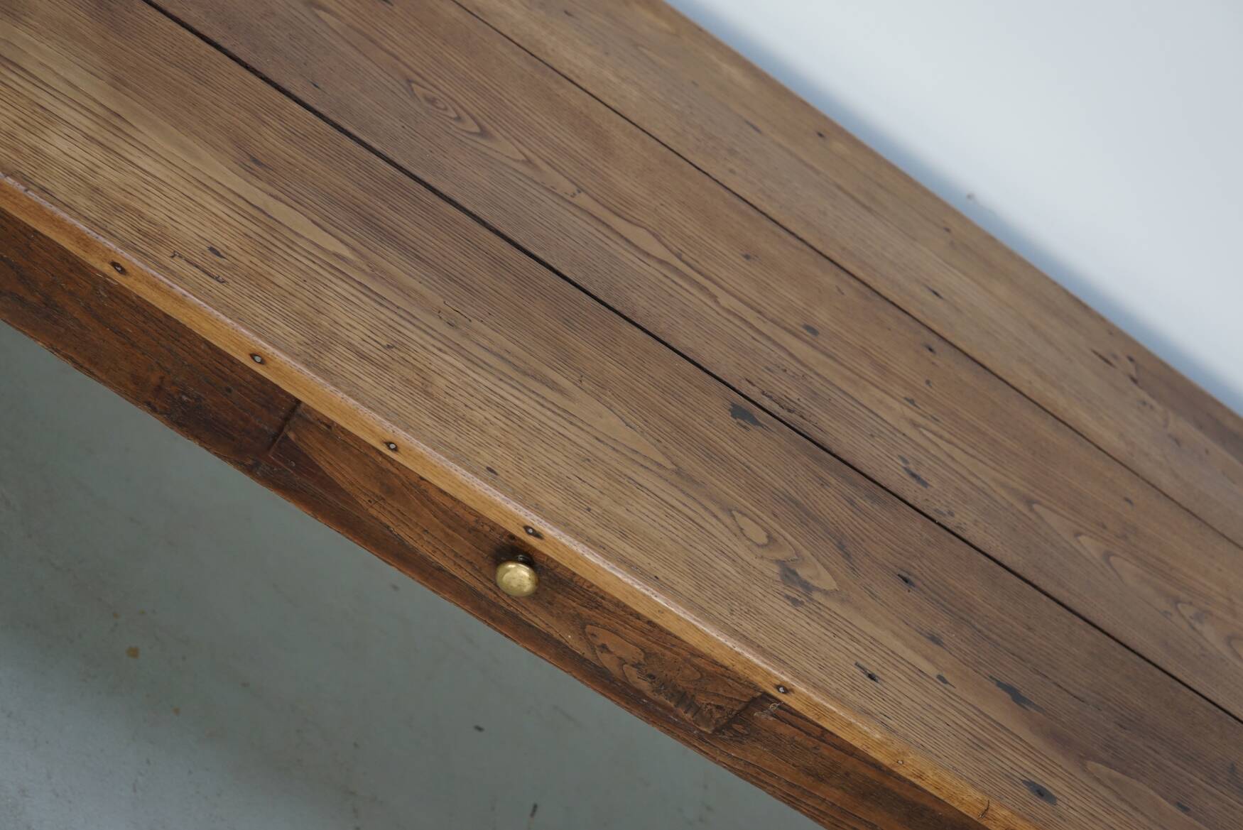 Large rustic farmhouse dining table from the French 19th century, in old elm