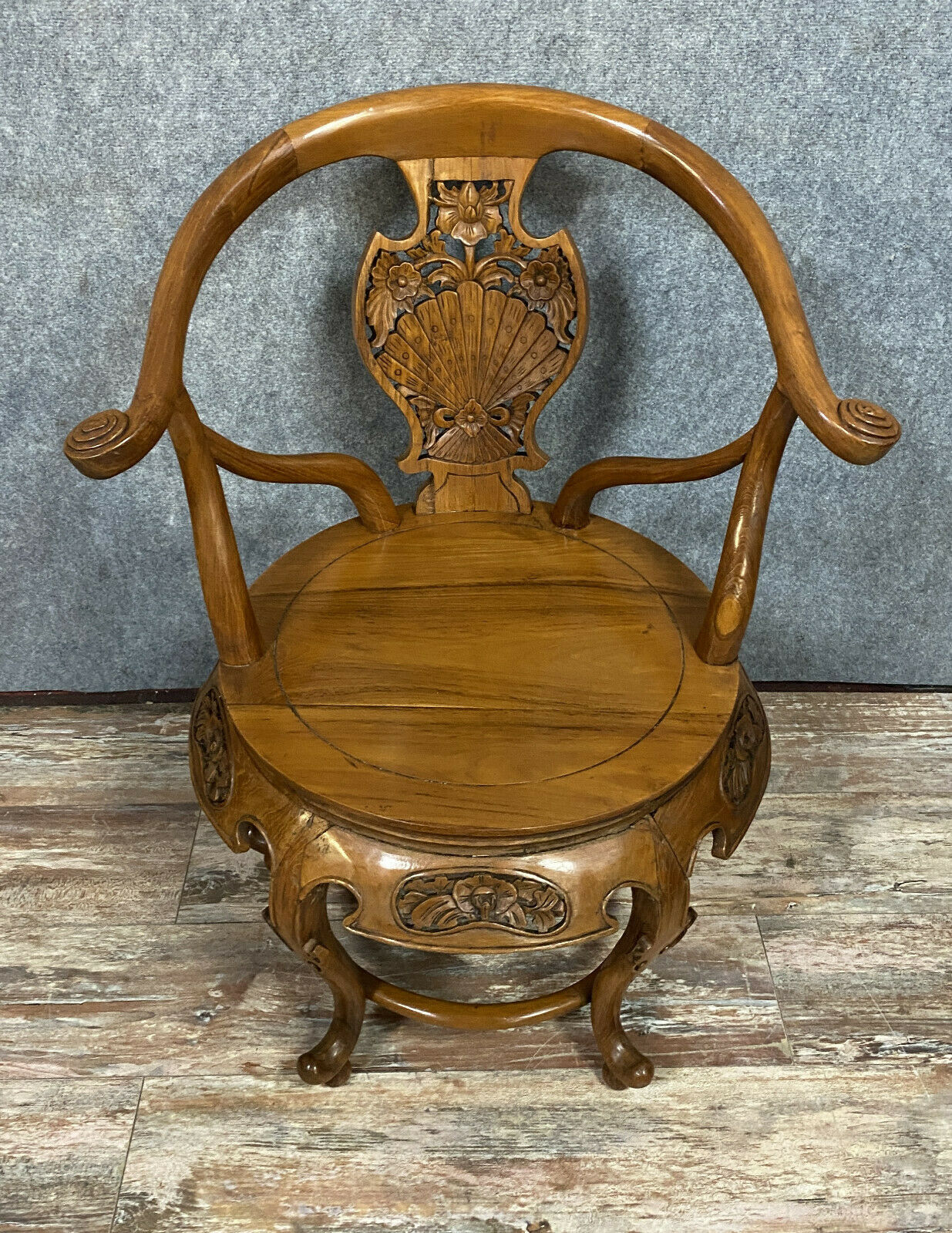 Pair of chinese chairs in exotic wooden barrel shape around 1900-1920