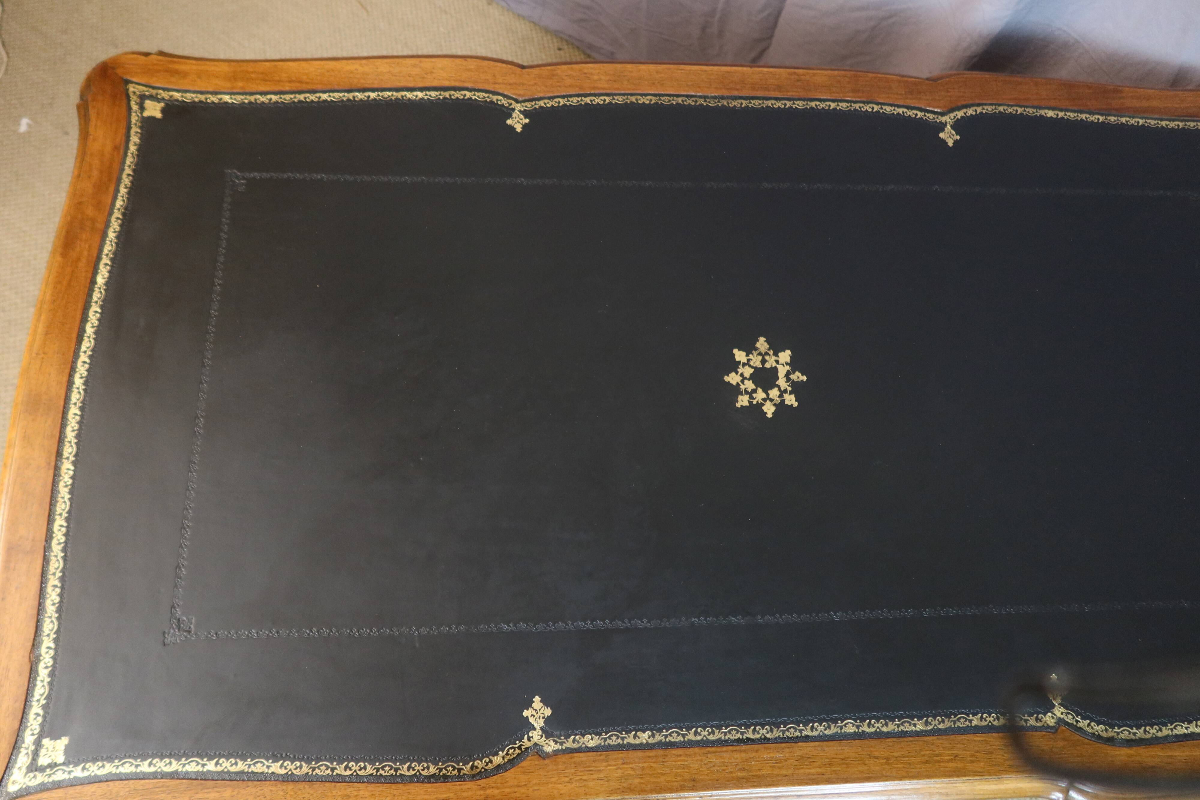 Louis XV desk