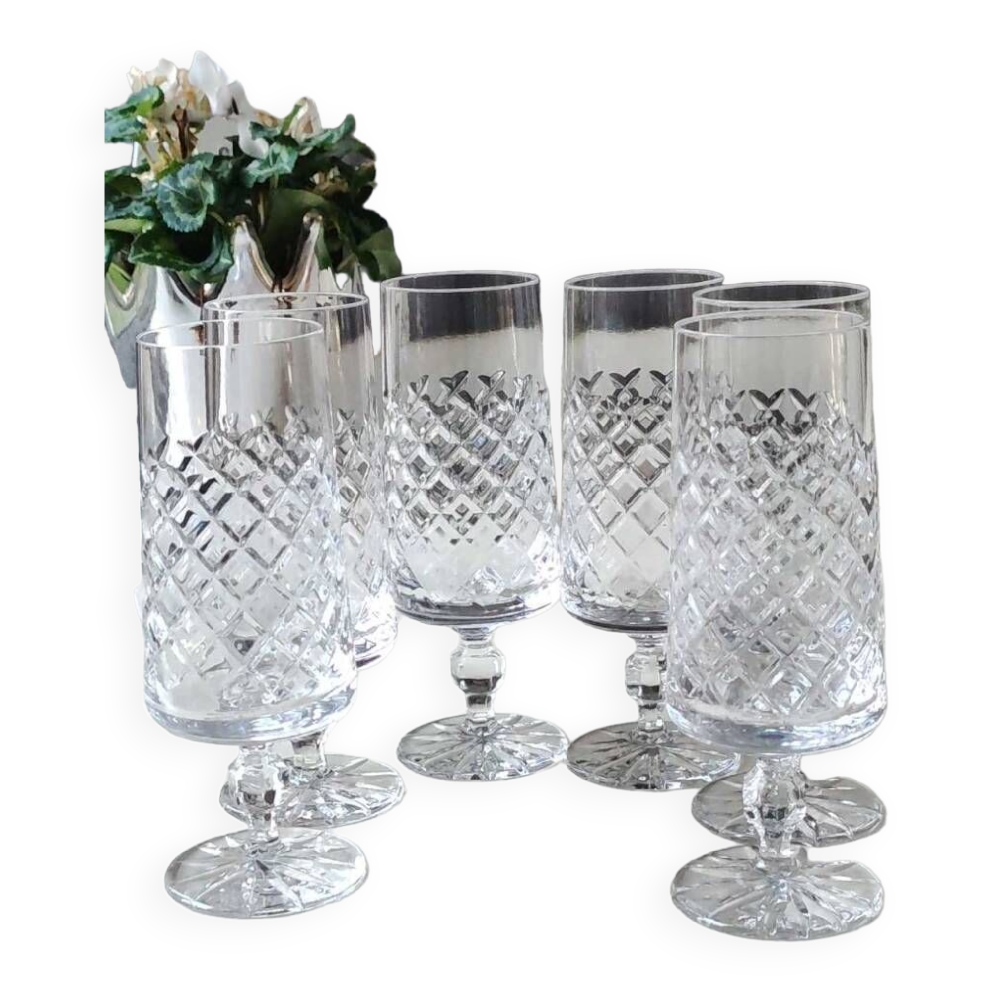Set 6 champagne flutes, Lorraine crystal. Diamond/crosshair patterns. High 16 cm