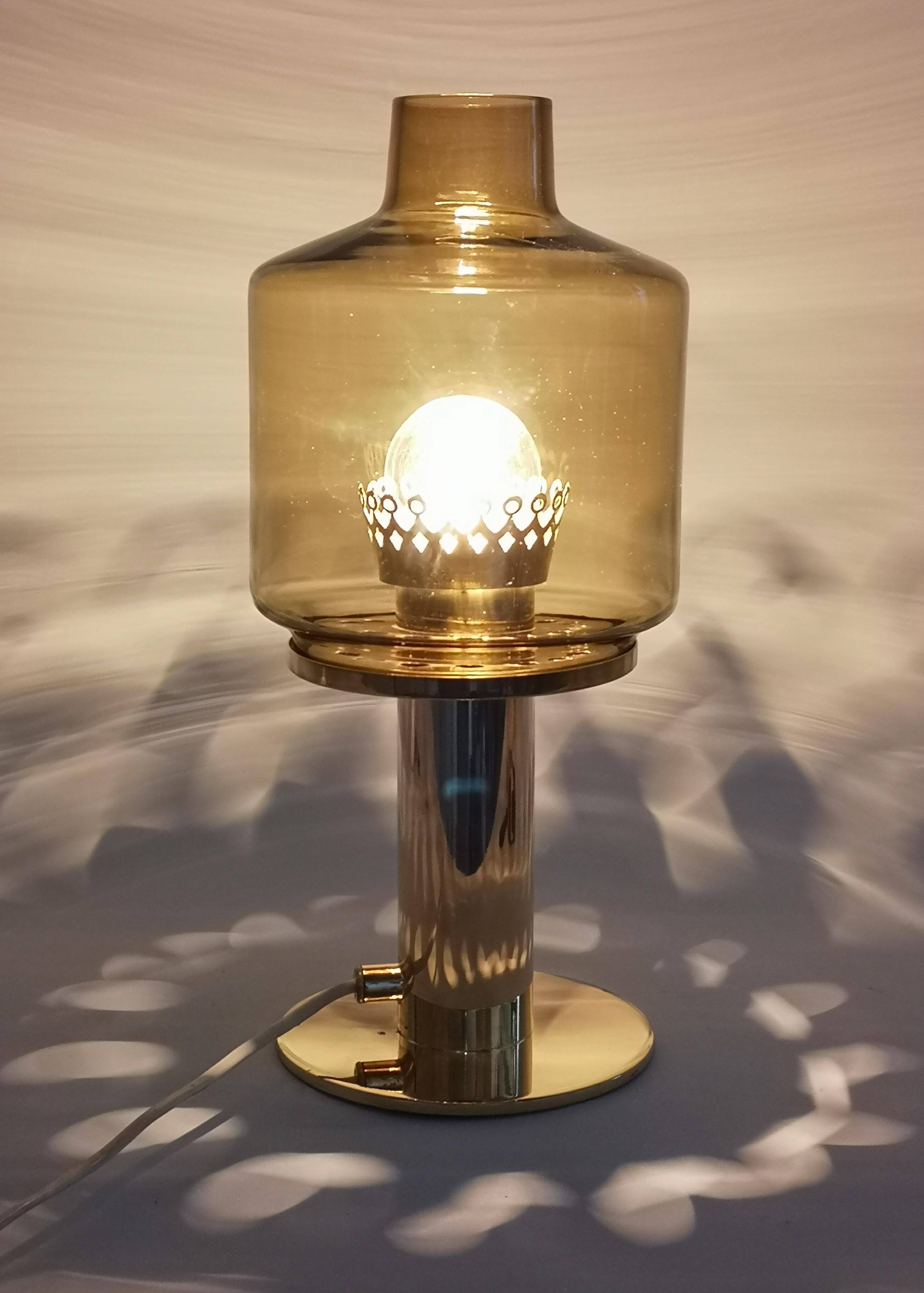 Hans-Agne Jakobsson Table Lamp Model B-102 in brass and glass, 1960s, Sweden