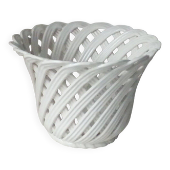 Cache pot en faience tressee vintage