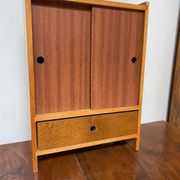 Armoire de rangement