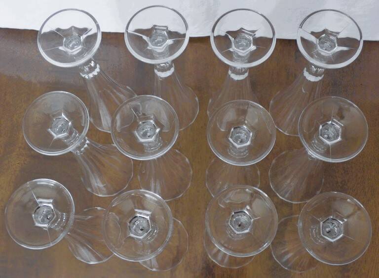 12 vintage champagne flutes