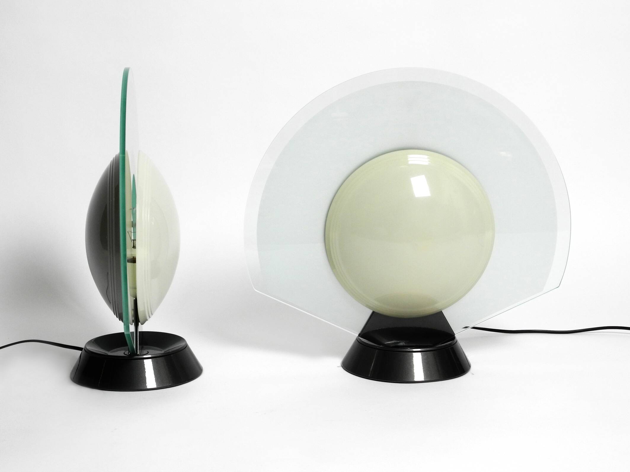 Pair of 1980s table lamps by Pier Giuseppe Ramella for Arteluce model Tikal