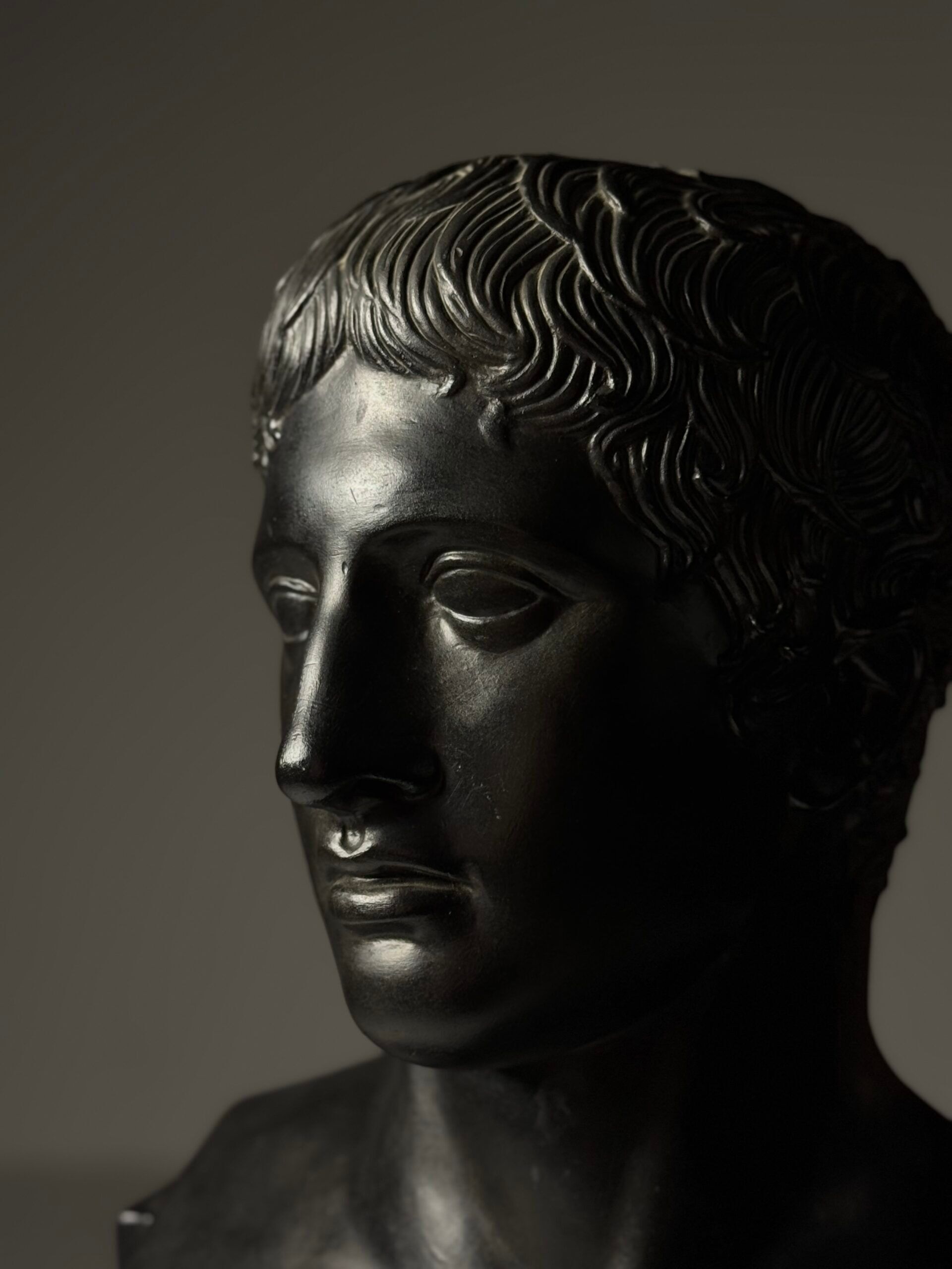 Buste grec de Doryphoros fin du 20e siècle