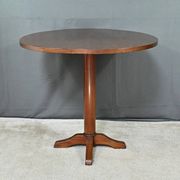 Mahogany Guéridon Table – Early 20th Century