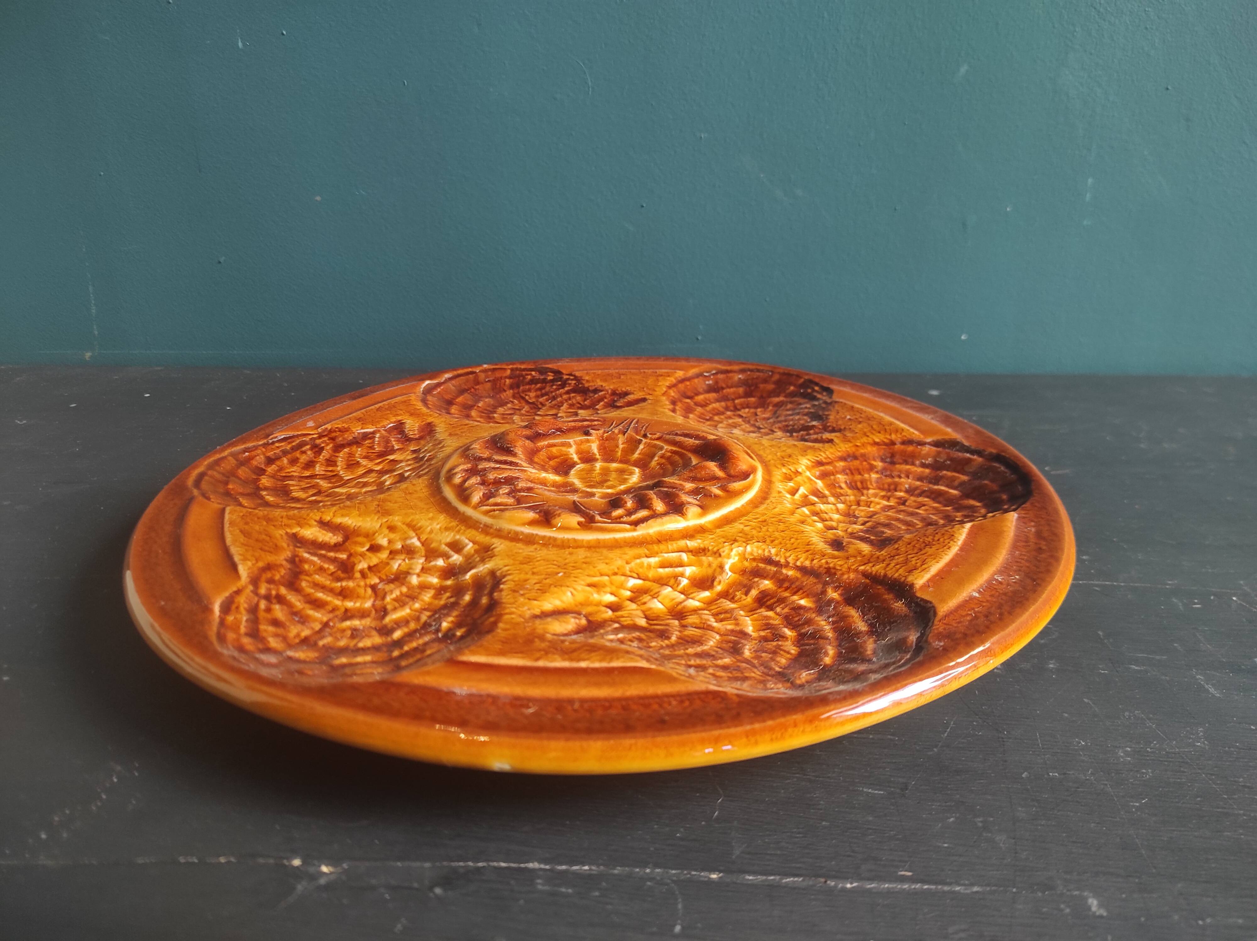 Vintage French oyster plate in Majolica from Sarreguemines