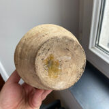 Earthen pot