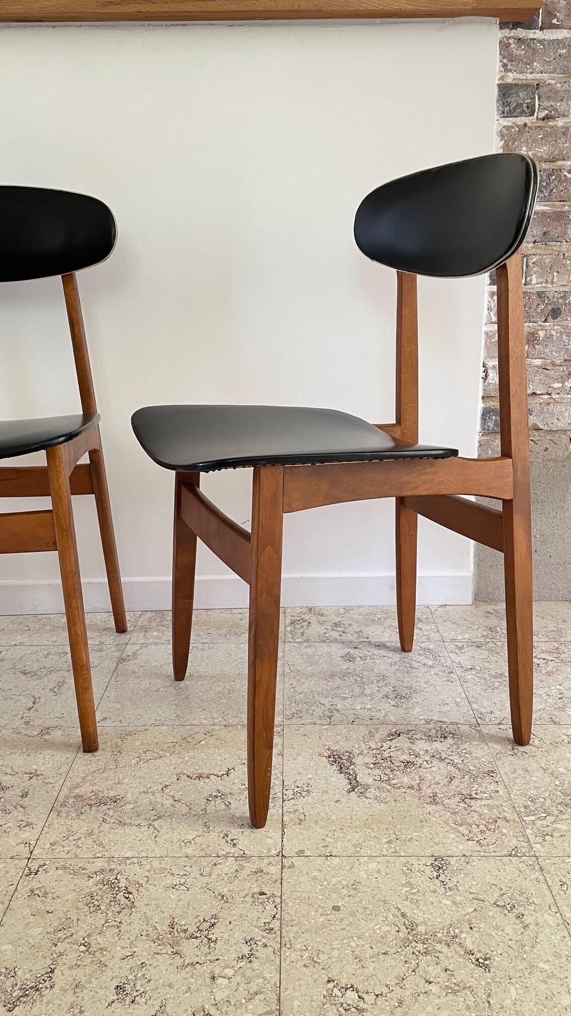 Chic vintage pair of Scandinavian chairs