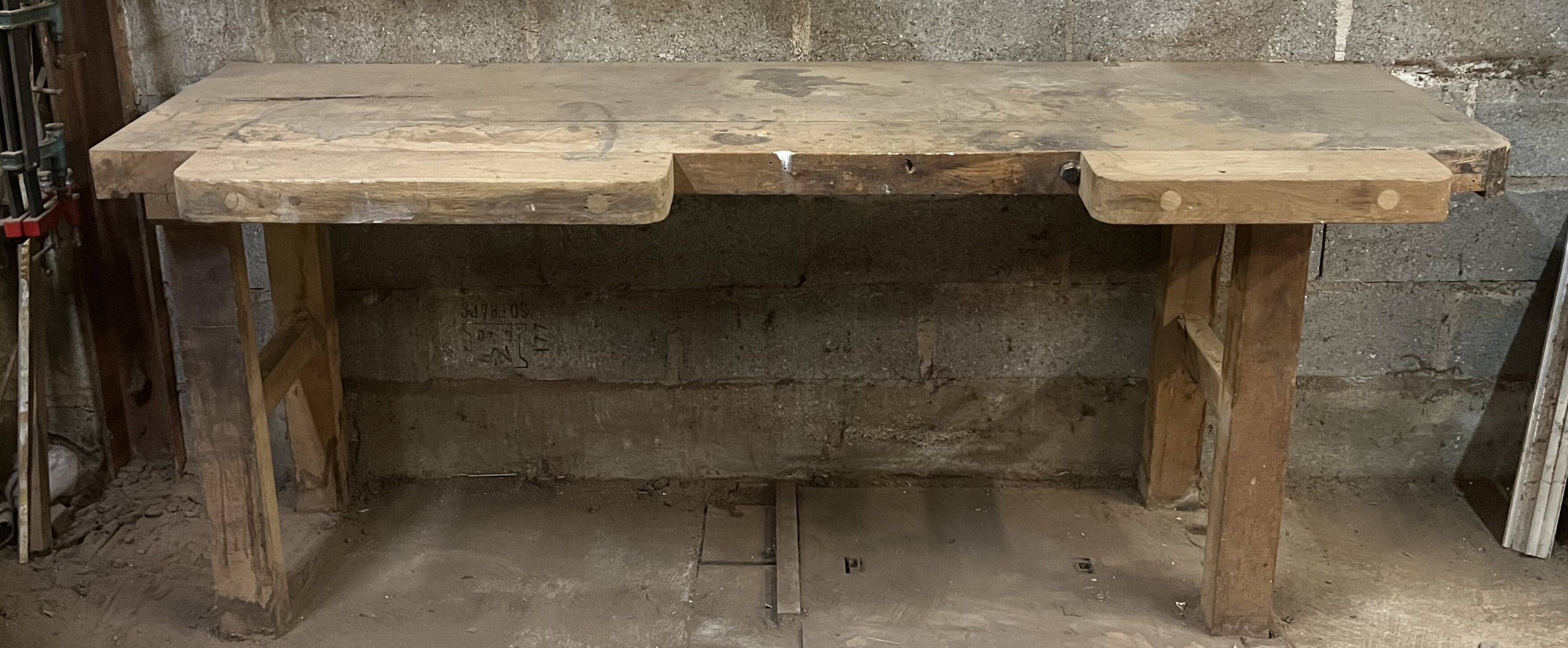 Carpenter's establishment