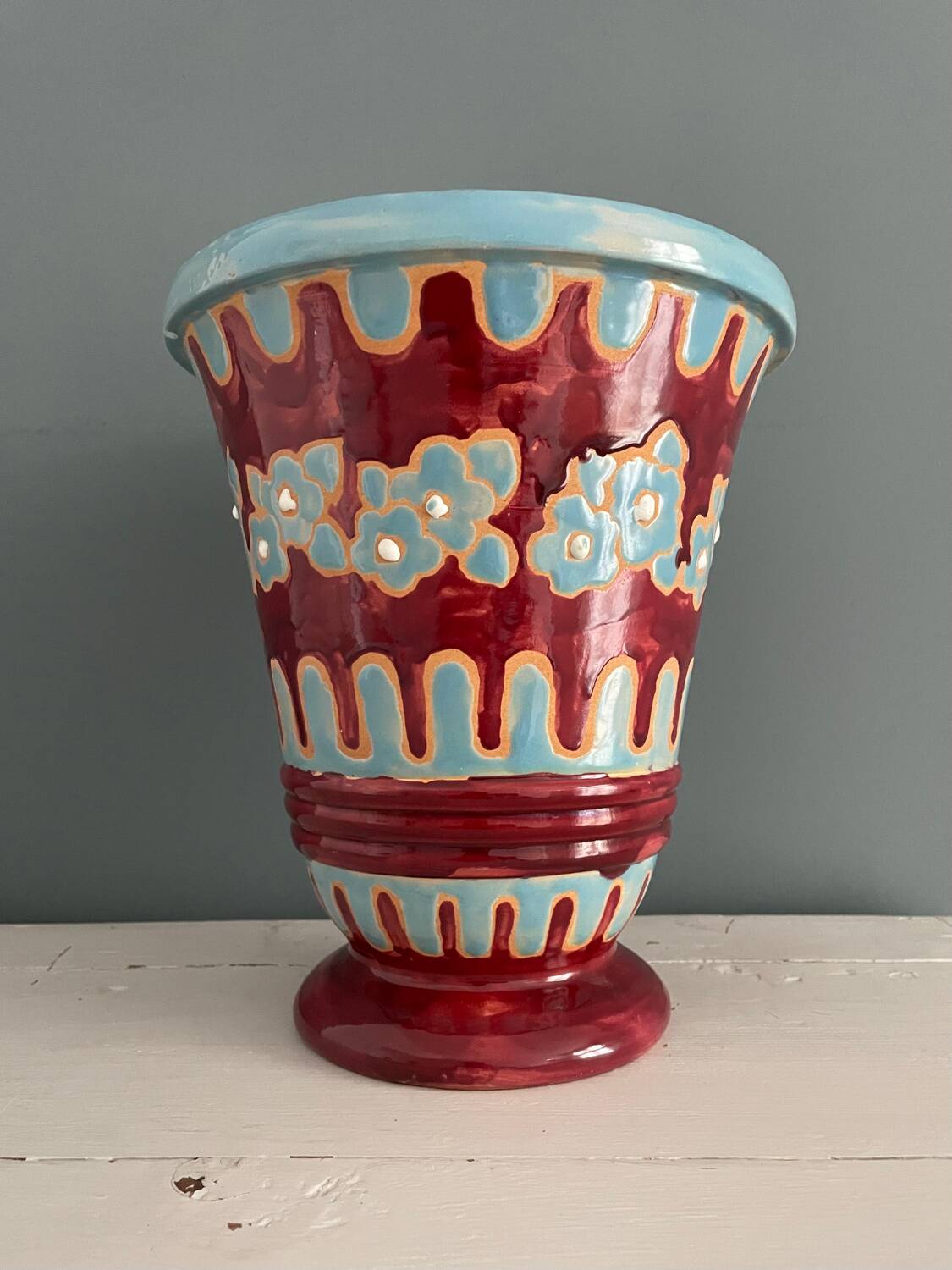 CAB Art Deco tulip vase