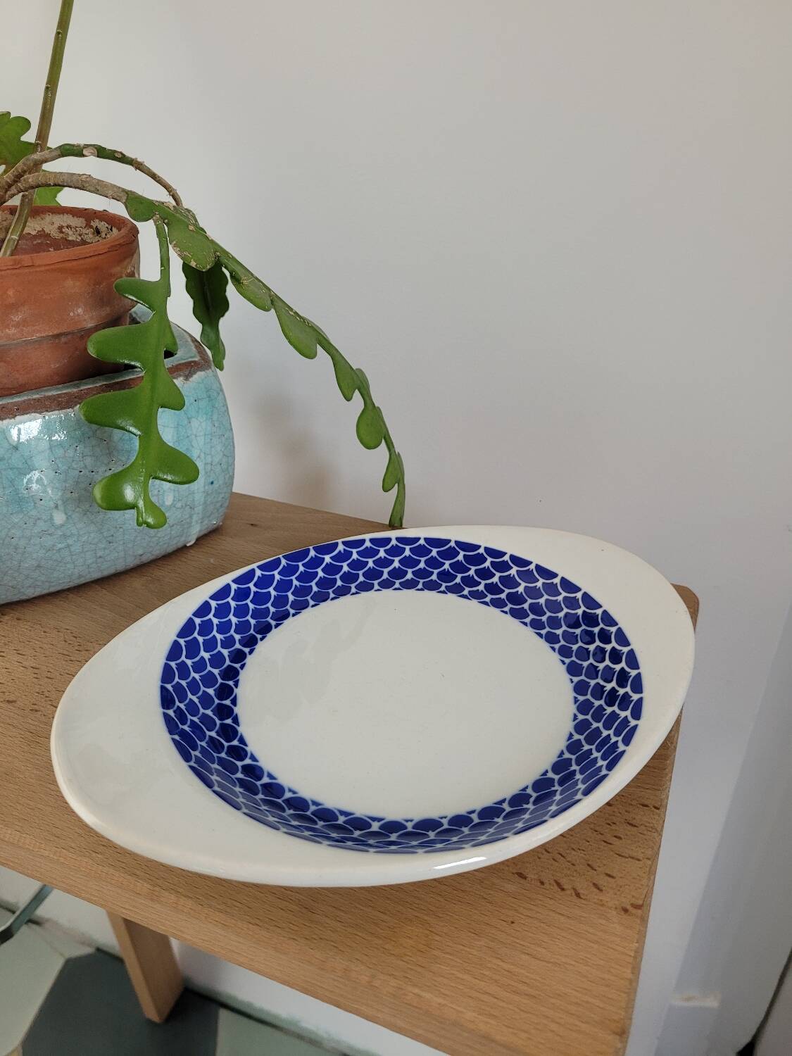 Badonviller porcelain dish