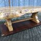 Table basse brutaliste en orme massif de fabrication artisanale