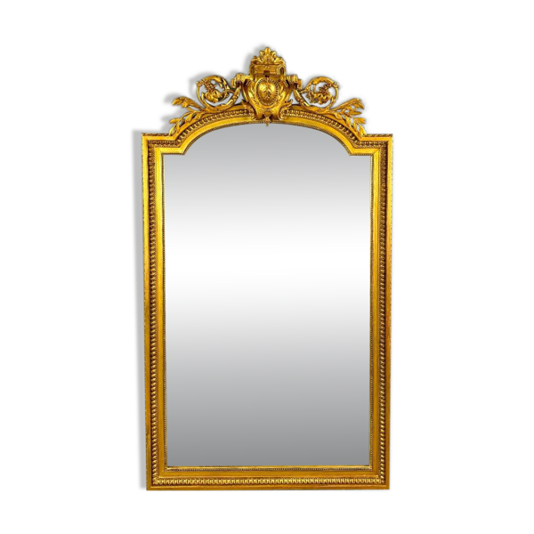 Grand miroir ancien en bois doré de style Louis XVI à fronton sculpté, XIXe