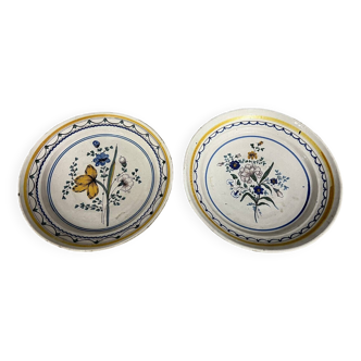 Nevers or Rouen 18th century: 2 large hollow dishes with floral decorations