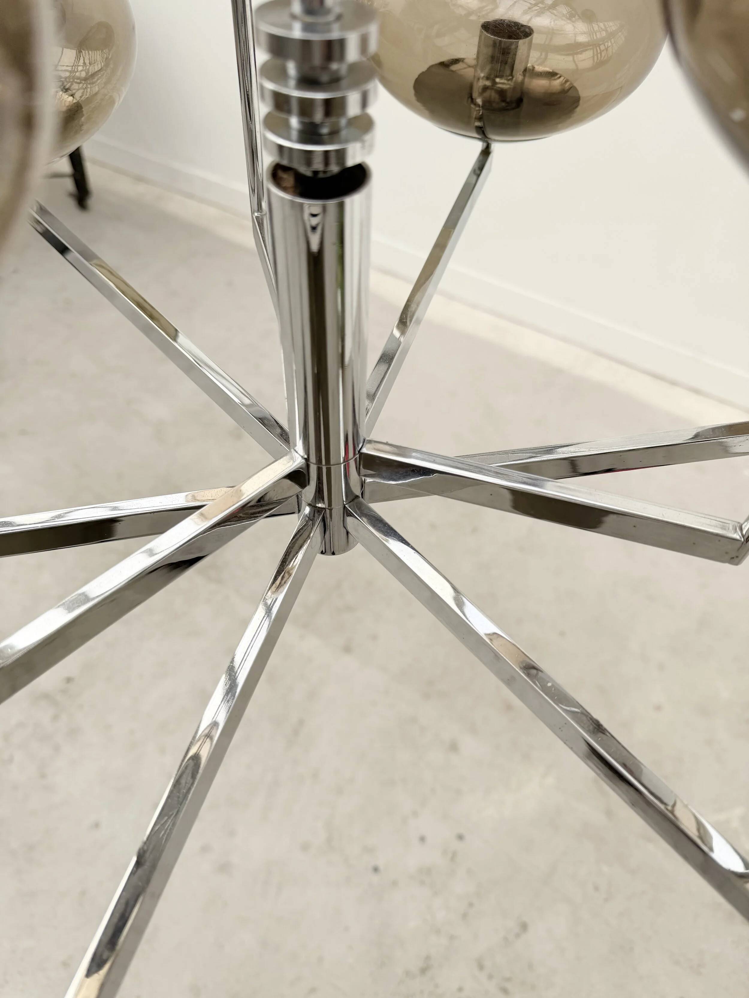 Chandelier by Gaetano Sciolari in chrome and glass, Italy 1970.