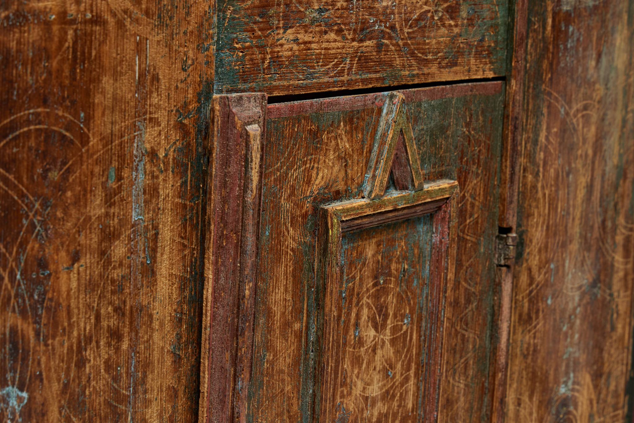 Rustic Travail Populaire Cabinet, France, 18th Century