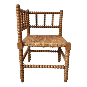 Vintage corner chair in turned oak and straw