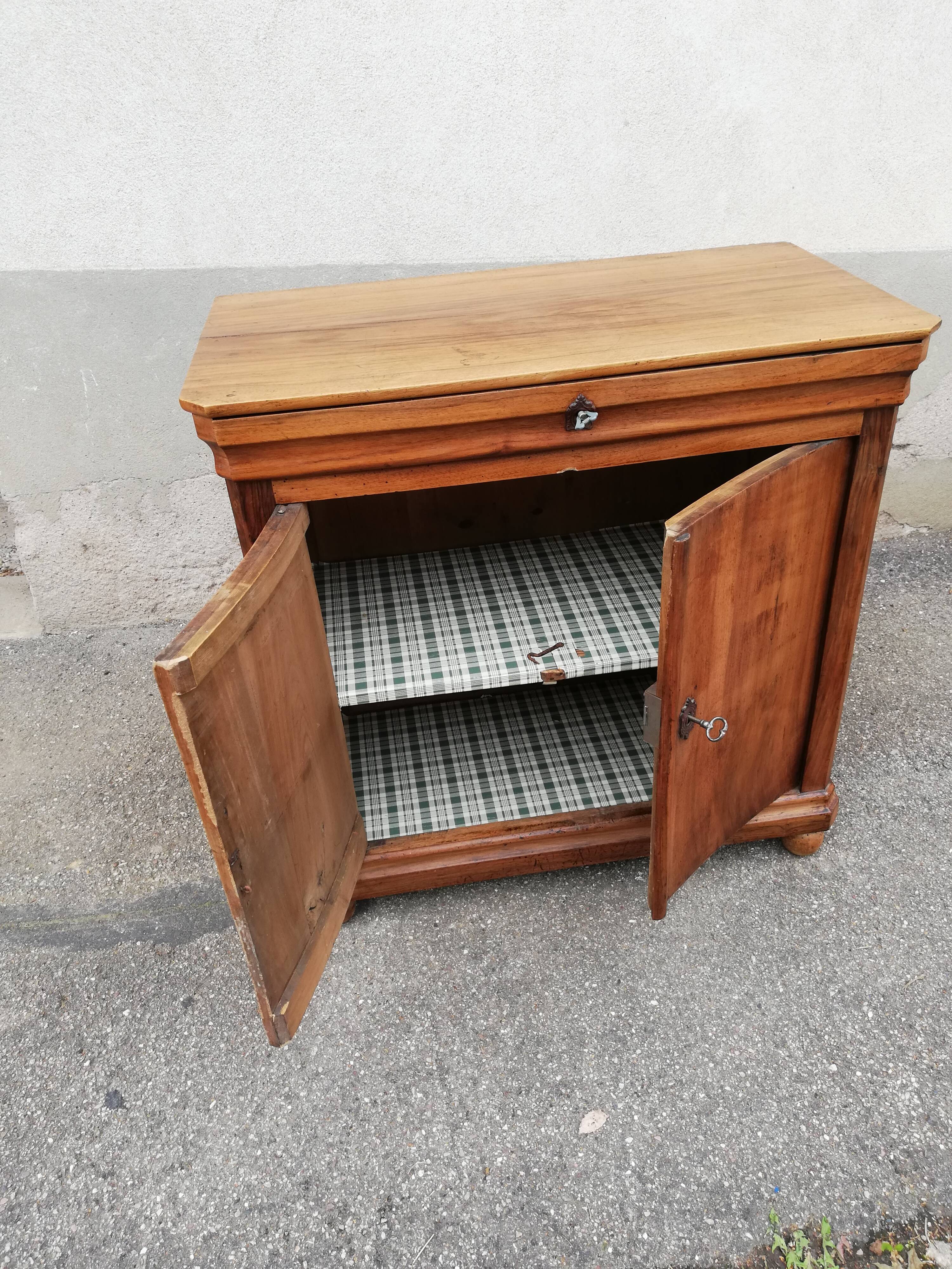 Old walnut buffet 2 doors 1 drawer