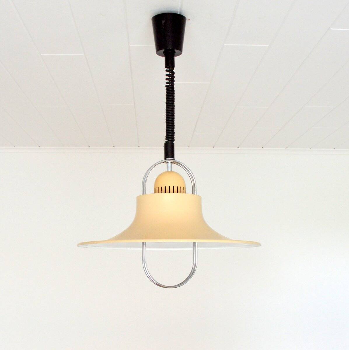 Suspension space age monte et baisse design 1970s