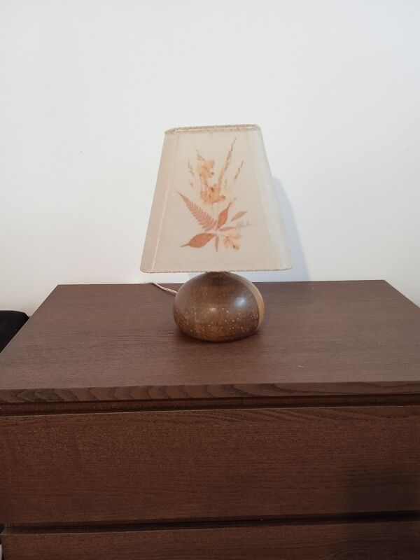 Lampe en céramique signée