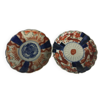 Lot de 2 assiettes IMARI XIXe siècle bon état avec leur système d’accroche