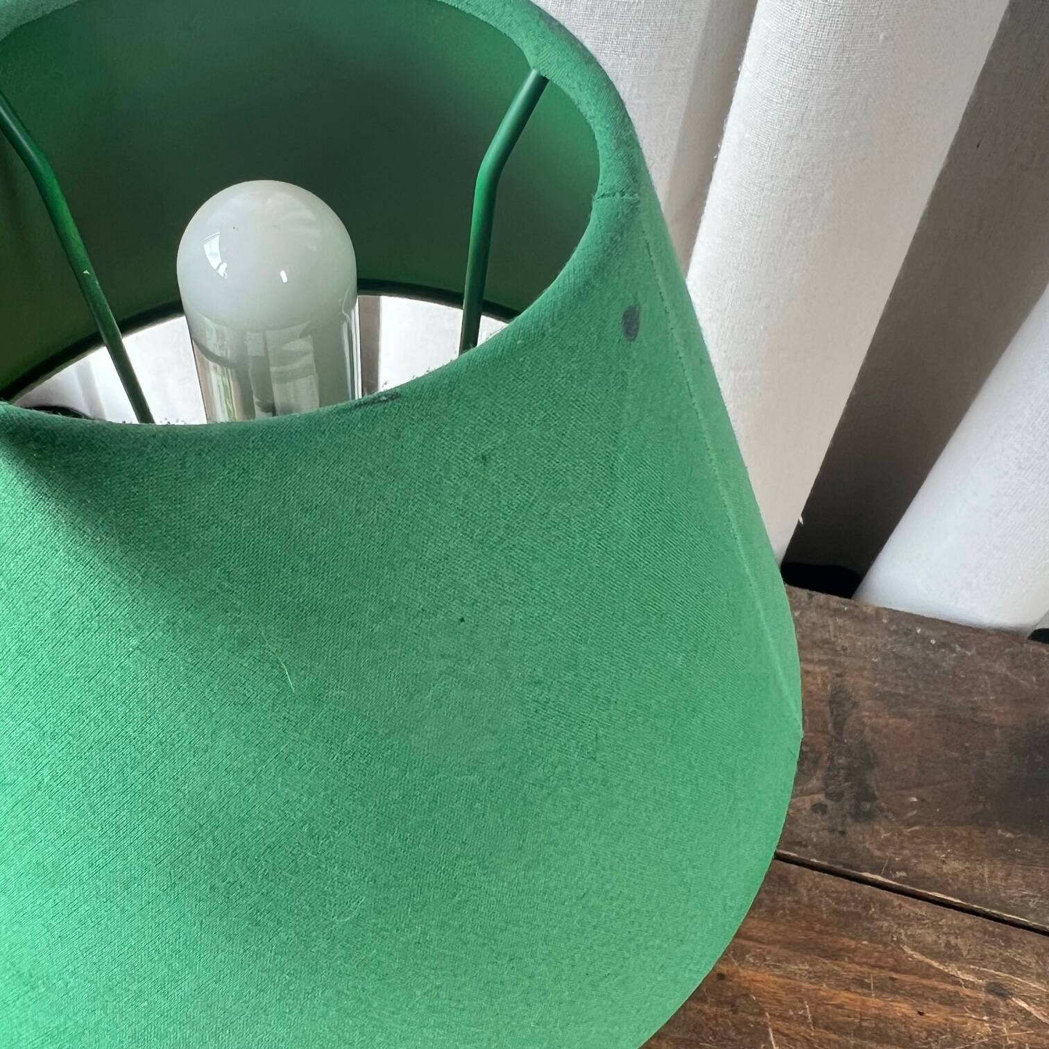 The little green lamp