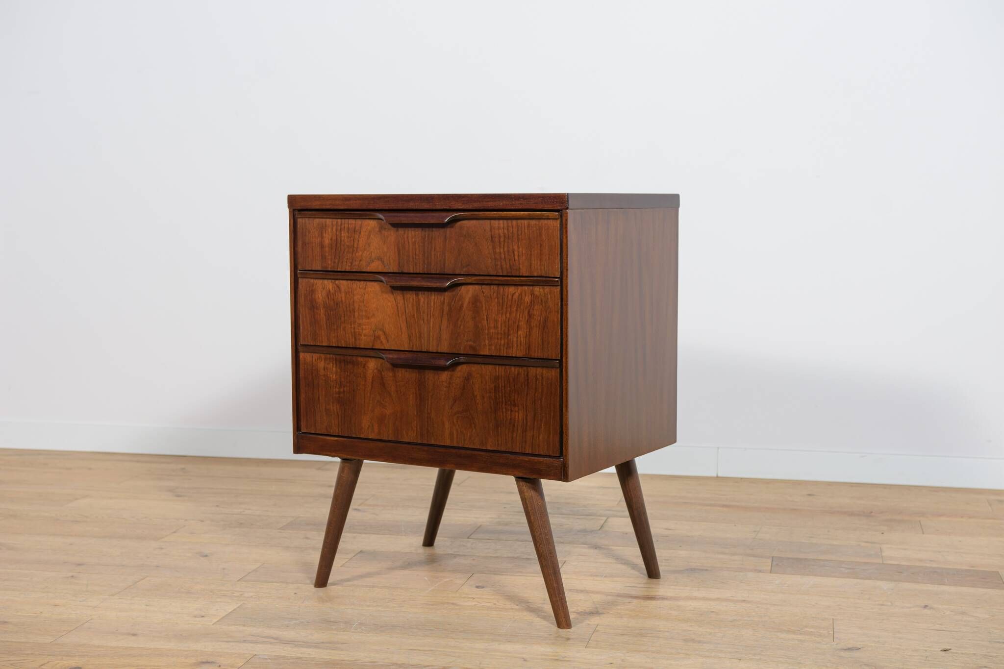 Commode en teck, Danemark, années 1960