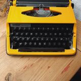 Brother De Luxe Typewriter 800