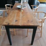 Farm table