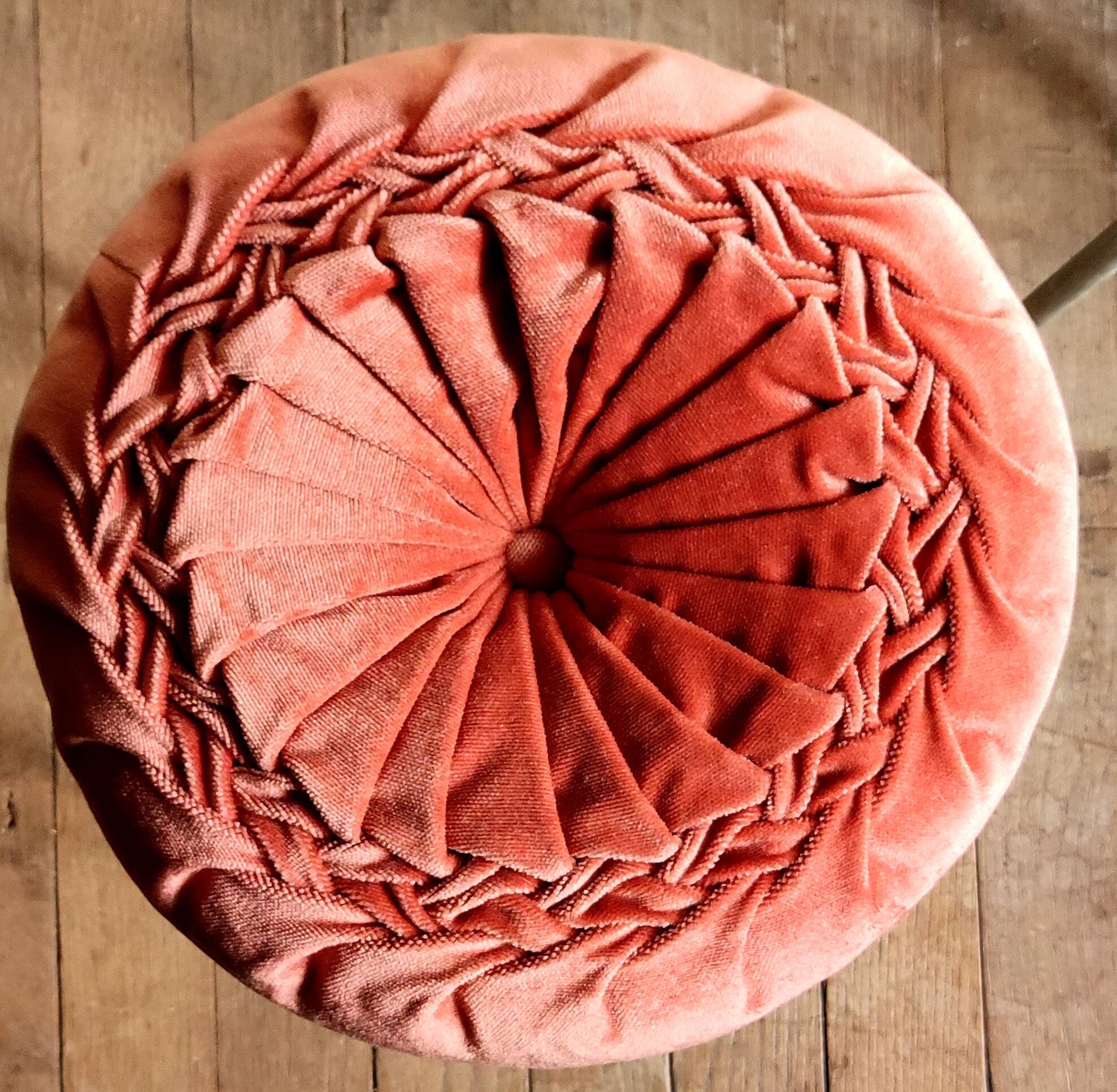 Round pleated velvet cushion