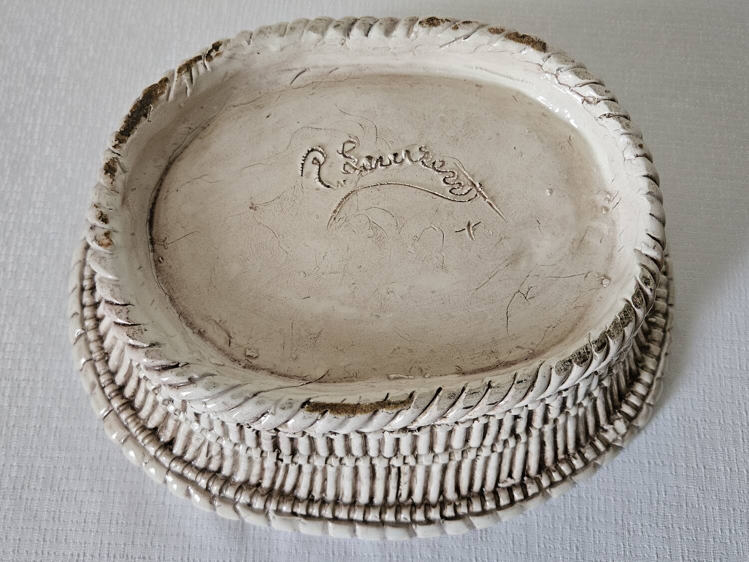 Vintage slipware fruit bowl