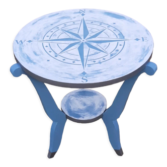 Round tripod table from the 1950s