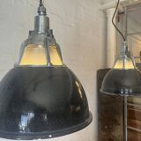 „Alma“ Ukrainische Industrieleuchte schwarz