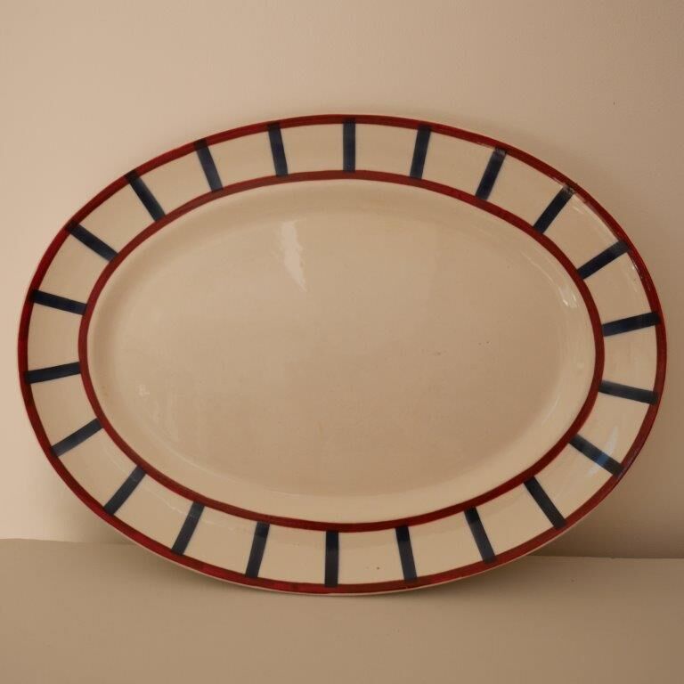 Set of 2 presentation dishes Béarn, HCBM Montereau