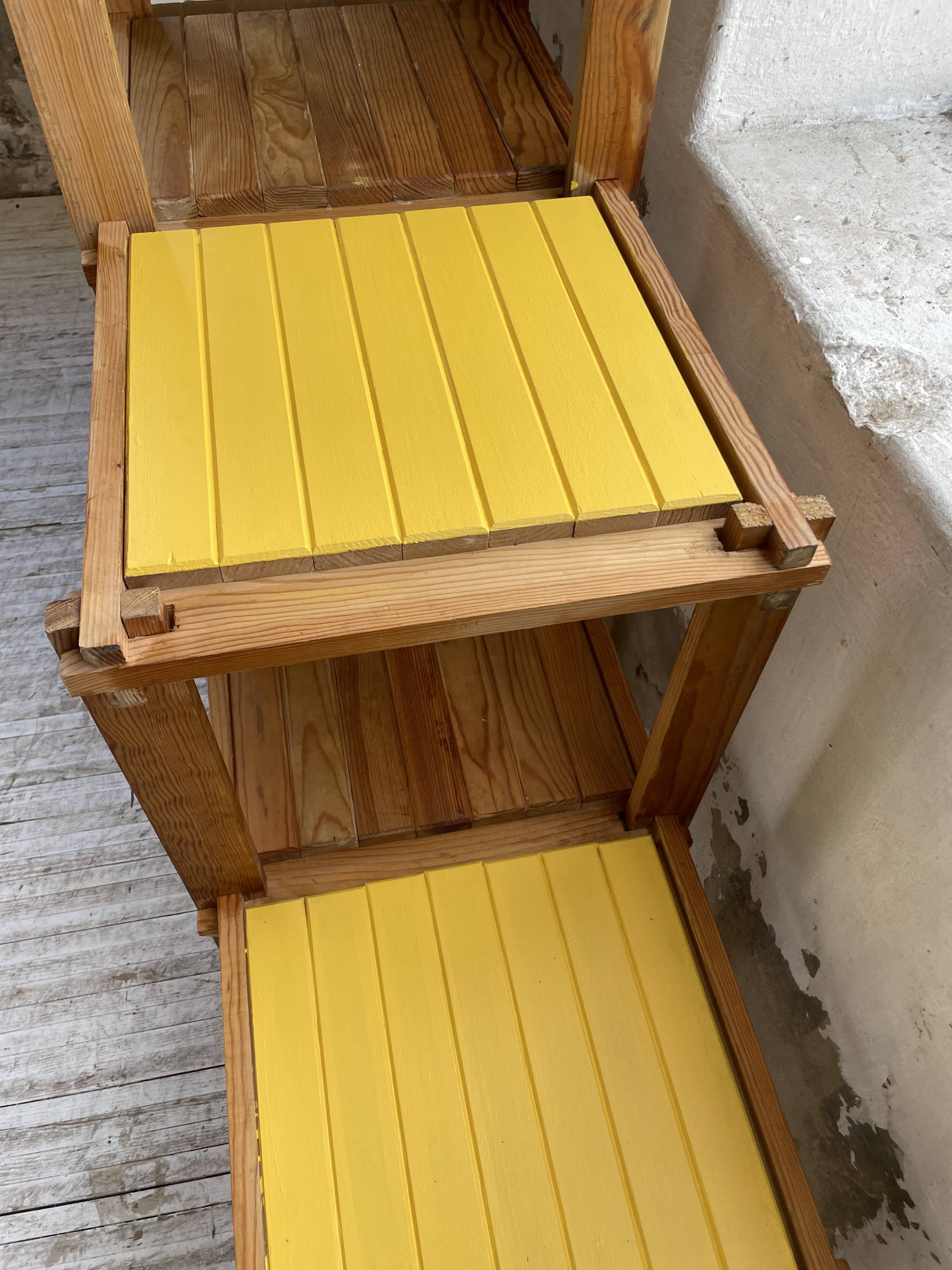 Bauhaus Maison Regain yellow white shelf