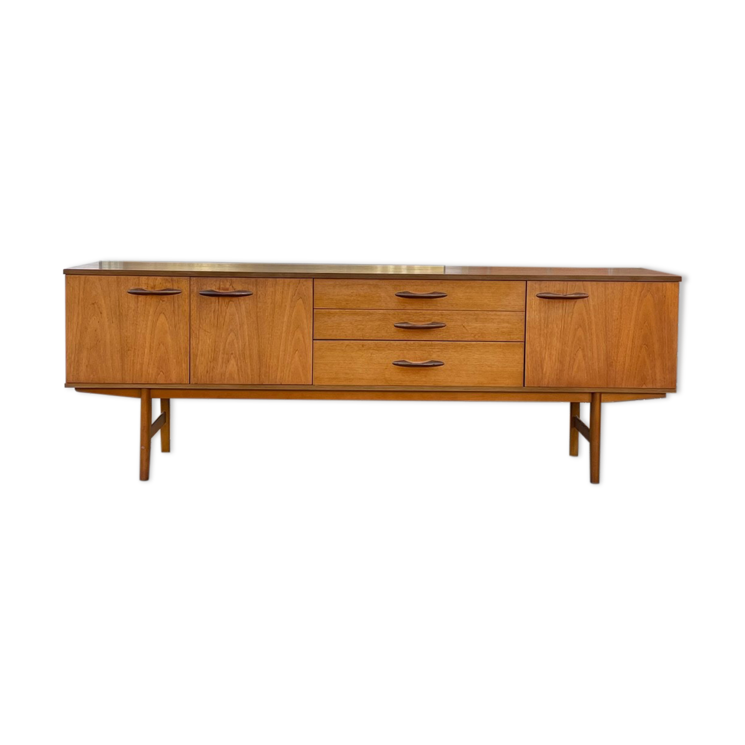 Teak row from the 60s Avalon edition