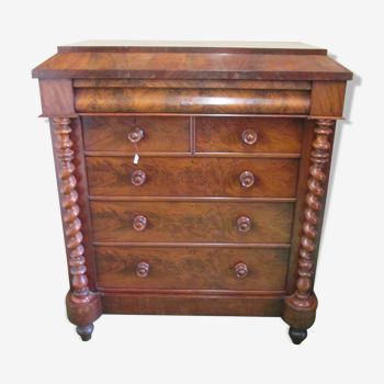 Scottish mahogany chest of drawers from 1880